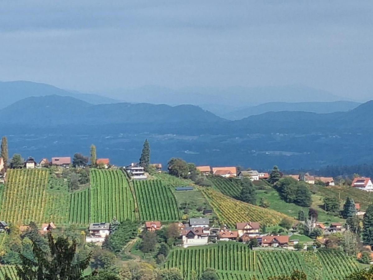 Вилла Weinstoeckl Hochgrail Pures Sein Sankt Stefan ob Stainz Экстерьер фото